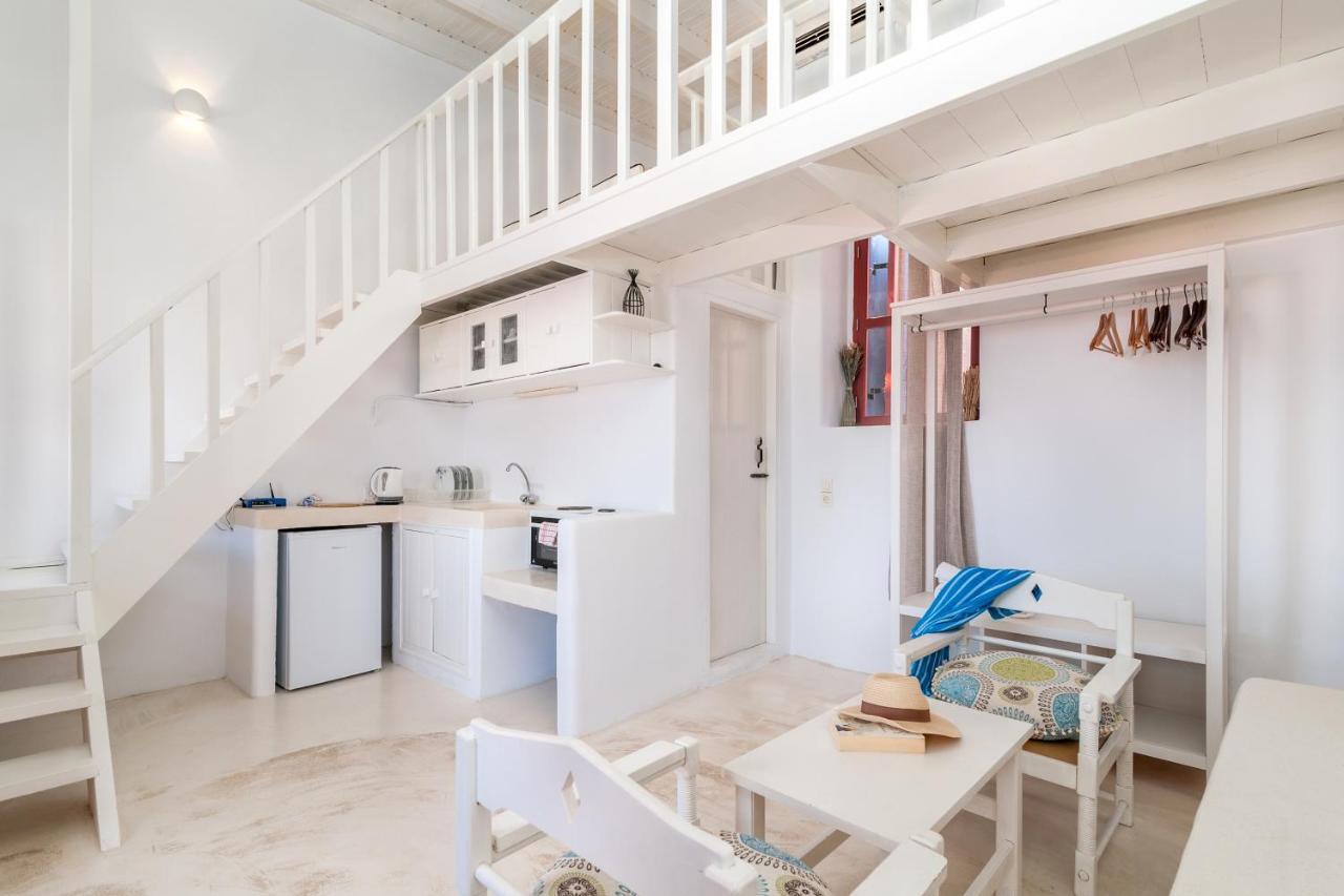 Atlantis Houses Chalki Town ภายนอก รูปภาพ