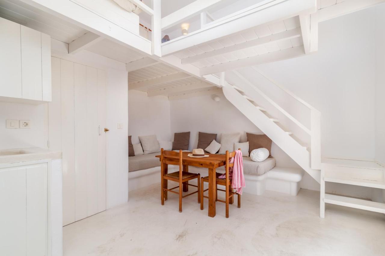 Atlantis Houses Chalki Town ภายนอก รูปภาพ