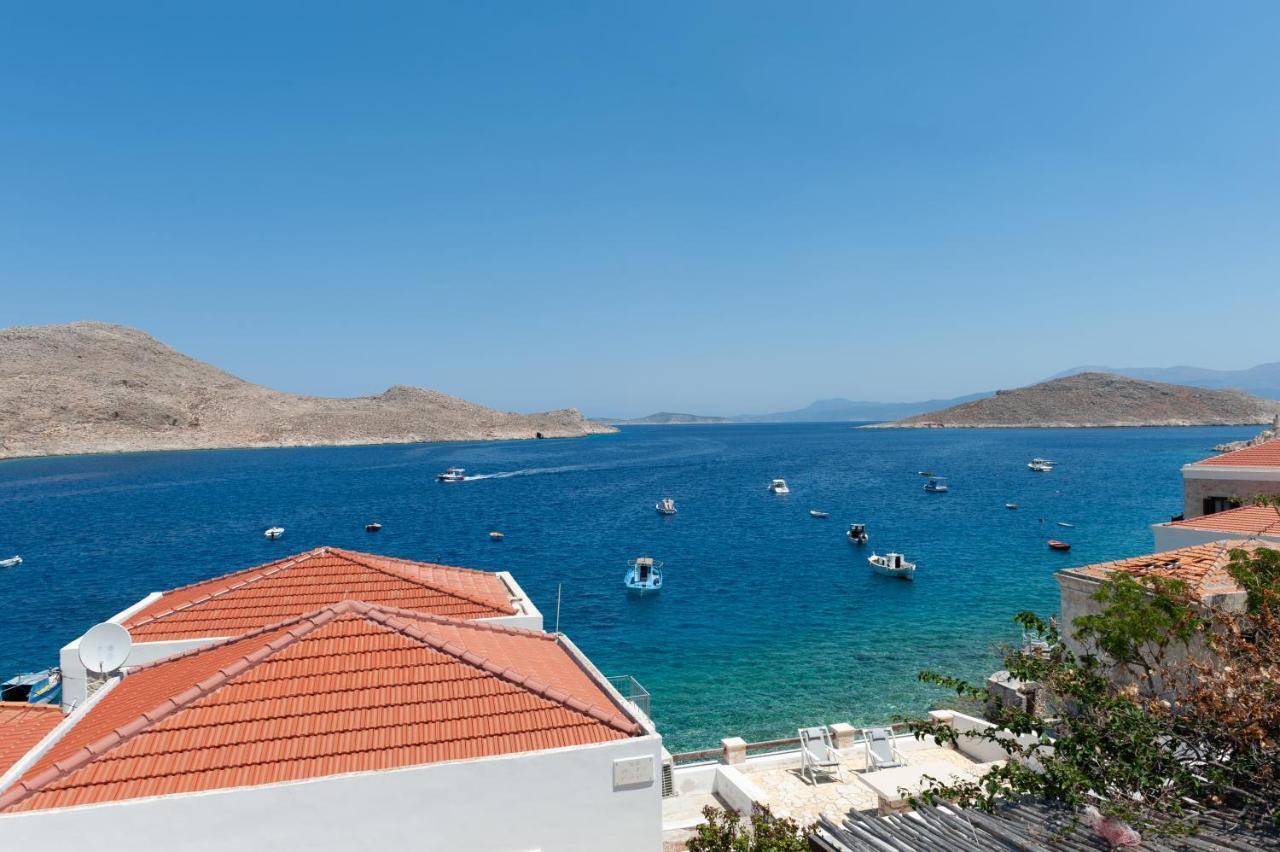 Atlantis Houses Chalki Town ภายนอก รูปภาพ