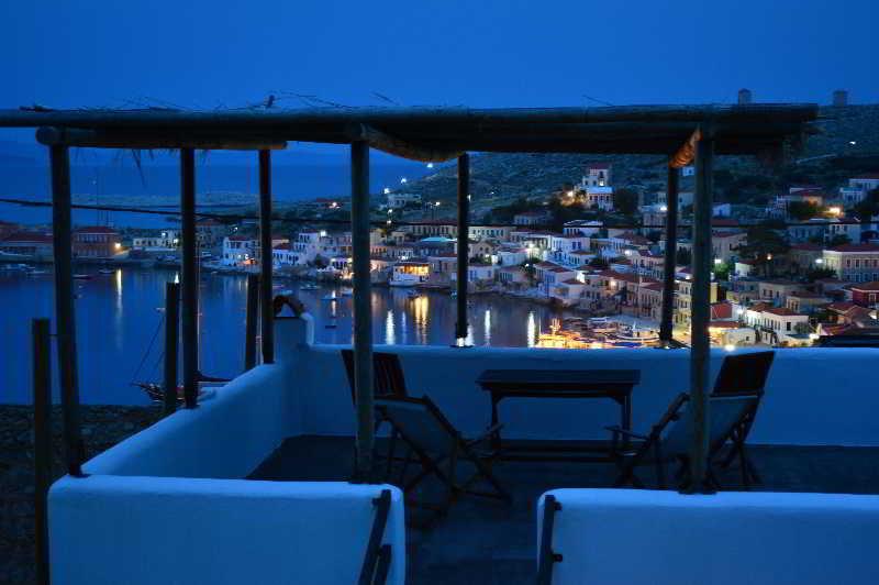 Atlantis Houses Chalki Town ภายนอก รูปภาพ